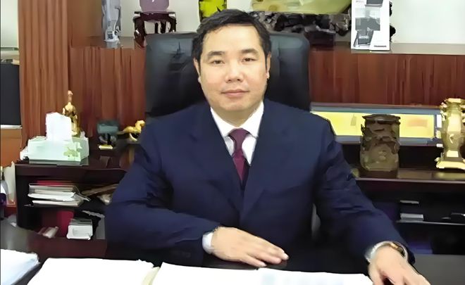 地产二代手撕老爸 猛爆董事长父亲大瓜(2)