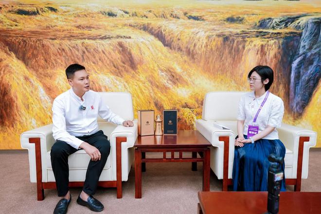贵州汉台酒业茅公馆股份副董事长杨健:AI破局传统白酒,重构“卖生活方式”新生态(1) 贵州汉台酒业茅公馆股份副董事长杨健:AI破局传统白酒,重构“卖生活方式”新生态(1)