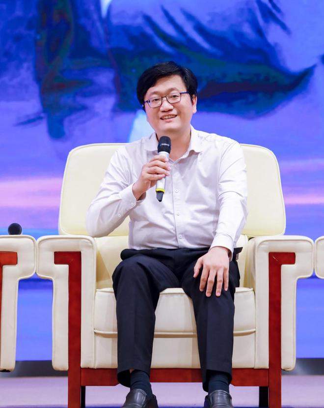 从规模博弈到价值跃升 大咖谈高质量商业的破局之道(4) 从规模博弈到价值跃升 大咖谈高质量商业的破局之道(4)