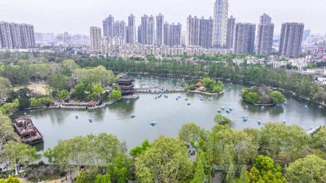 今年你的城市有什么变化?答案藏在这里(1) 今年你的城市有什么变化?答案藏在这里(1)