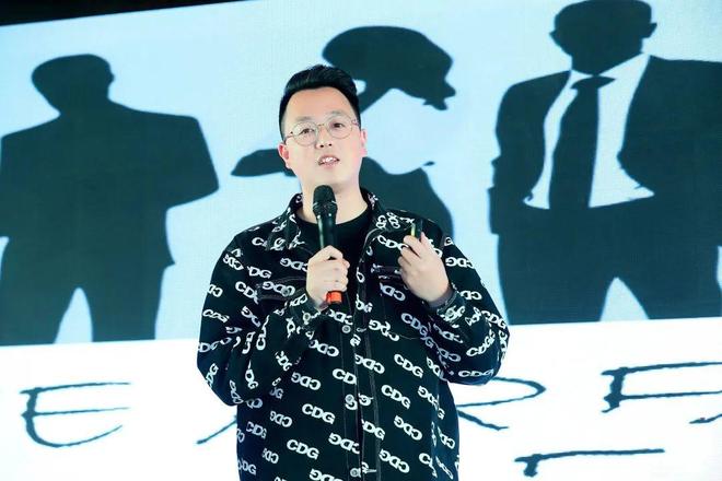 36岁谌超上任丰谷酒业新董事长,曾是泸州老窖集团最年轻的中层正职(1) 36岁谌超上任丰谷酒业新董事长,曾是泸州老窖集团最年轻的中层正职(1)