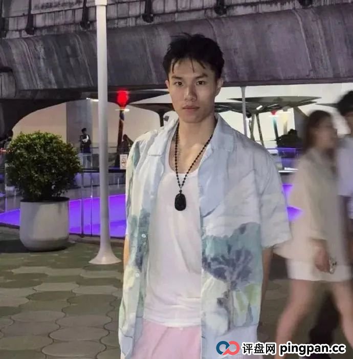 23岁模特被前老板骗至缅甸失联!姐姐含泪披露细节:他在视频里交代后事(1) 23岁模特被前老板骗至缅甸失联!姐姐含泪披露细节:他在视频里交代后事(1)