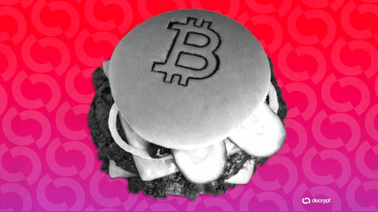 这款汉堡的面包上印有比特币标志(1)